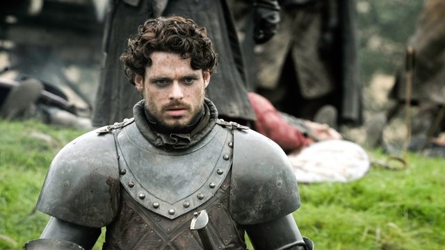 Ричард Мэдден в образе Робба Старка в сериале «Игра престолов»