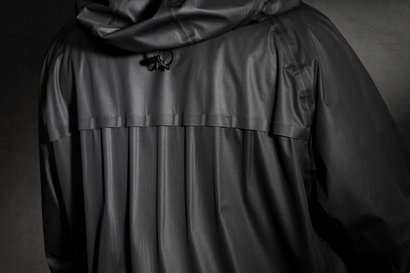 Nike Aerogami — «живая» куртка, которая умеет подстраивать трань под температуру тела