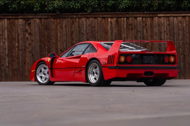 Ferrari F40