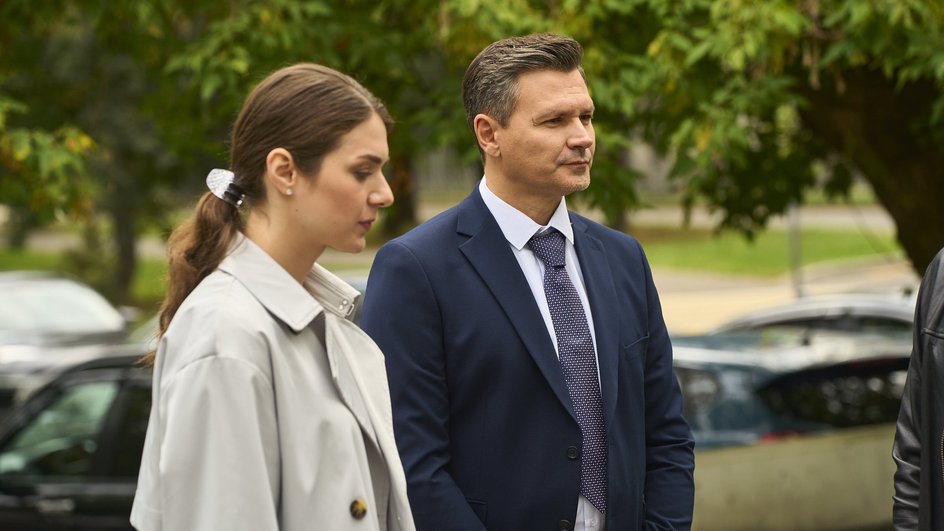 Александра Лахтюхова и Александр Дзюба в сериале «Твоя чужая» Александра Лахтюхова и Александр Дзюба в сериале «Твоя чужая»