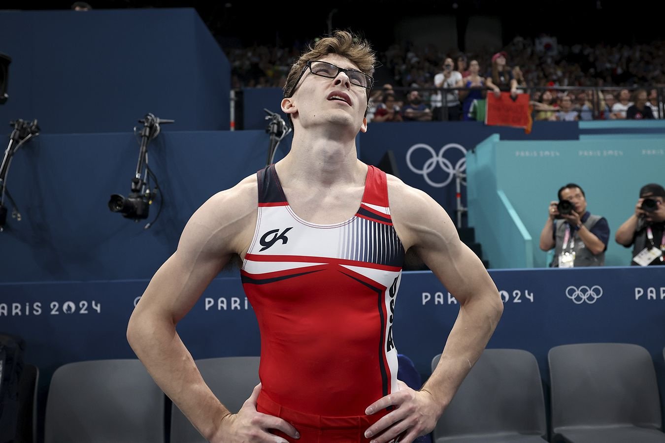 «Слепой» гимнаст из США на Олимпиаде очаровал весь мир. Его сравнивают с Суперменом