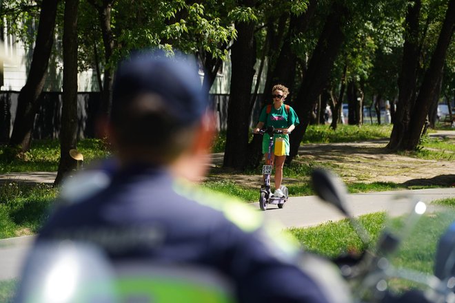 Рейд полиции по проверке СИМ (самокаты, велосипеды) Рейд полиции по проверке СИМ (самокаты, велосипеды)
