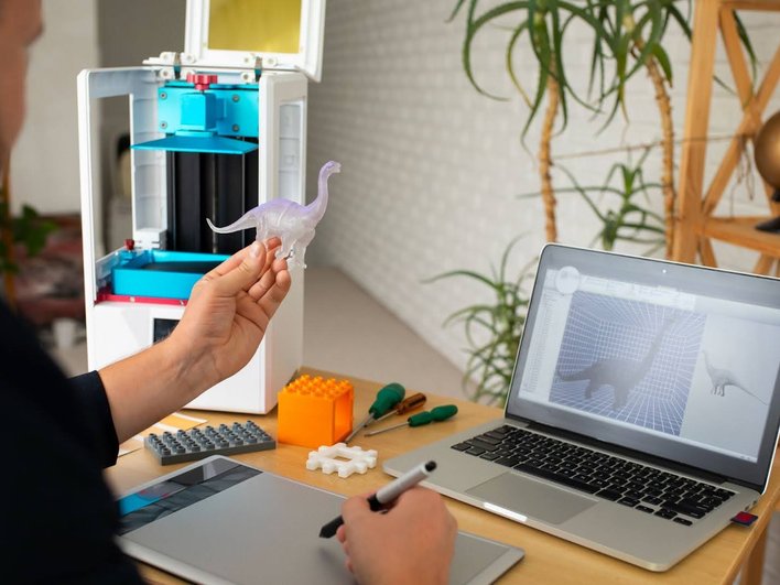Перед печатью 3D-модель создают на ПК Перед печатью 3D-модель создают на ПК