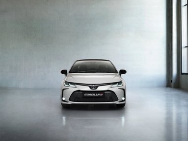 slide image for gallery: 26284 | Toyota Corolla GR Sport