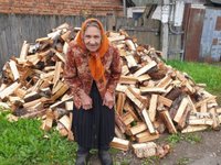 Content image for: 523654 | Крошечная пенсия уходит на дрова: как живет 75-летняя бабушка в деревне