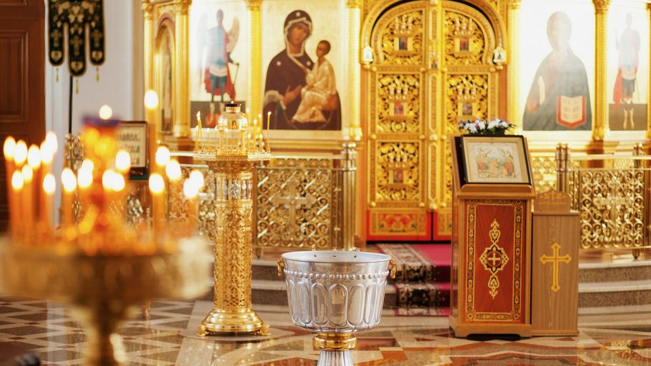 Храм в праздник Сретения Господня Храм в праздник Сретения Господня