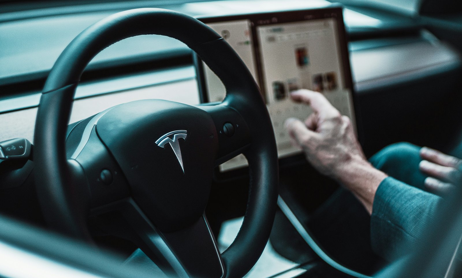 Apple собиралась купить Tesla: что ответил Илон Маск - Hi-Tech Mail.ru