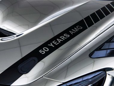 slide image for gallery: 23702 | Mercedes-AMG GT3 Laureus