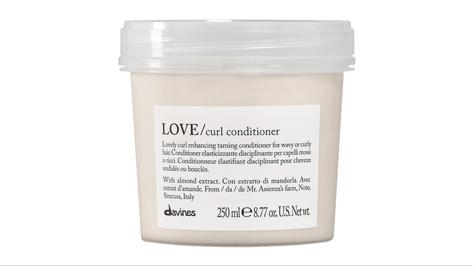 Смываемый кондиционер для кудрявых волос фирмы Davines серия Essential Haircare Love Смываемый кондиционер для кудрявых волос фирмы Davines серия Essential Haircare Love