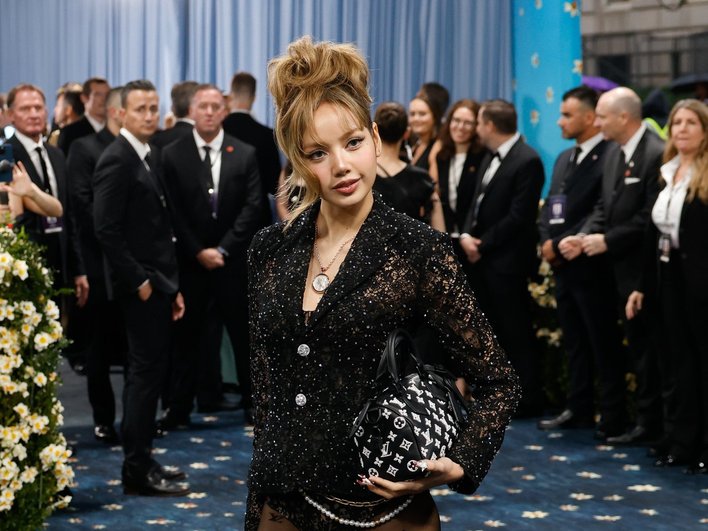 Лиса на Met Gala в 2025 году Лиса на Met Gala в 2025 году