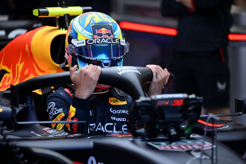 Арвид Линдблад из Red Bull перед тренировкой Арвид Линдблад из Red Bull перед тренировкой