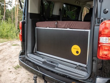 slide image for gallery: 28454 | Peugeot Traveller