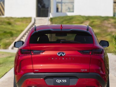 slide image for gallery: 28300 | Infiniti QX55