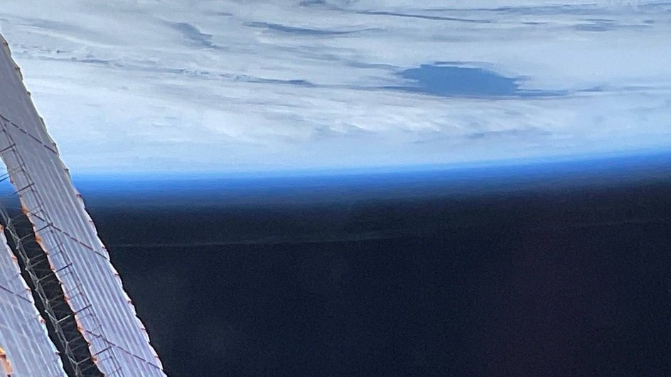 Серебристые облака. Вид из космоса