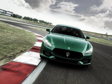 slide image for gallery: 26398 | Maserati Quattroporte