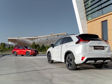 slide image for gallery: 27930 | Mitsubishi Eclipse Cross