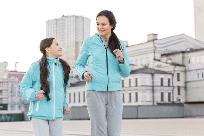 бегуны спорт бегуны спорт