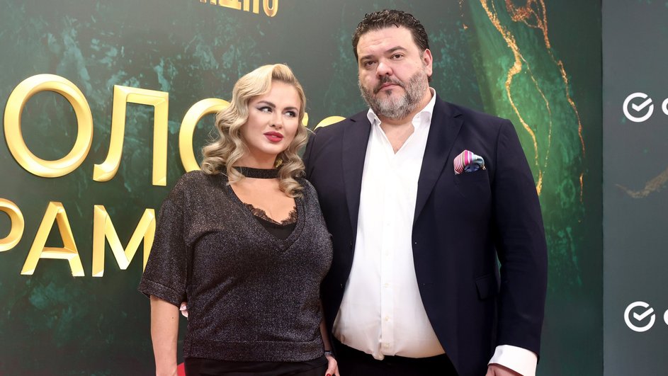 Анна Семенович и Денис Шреер Анна Семенович и Денис Шреер