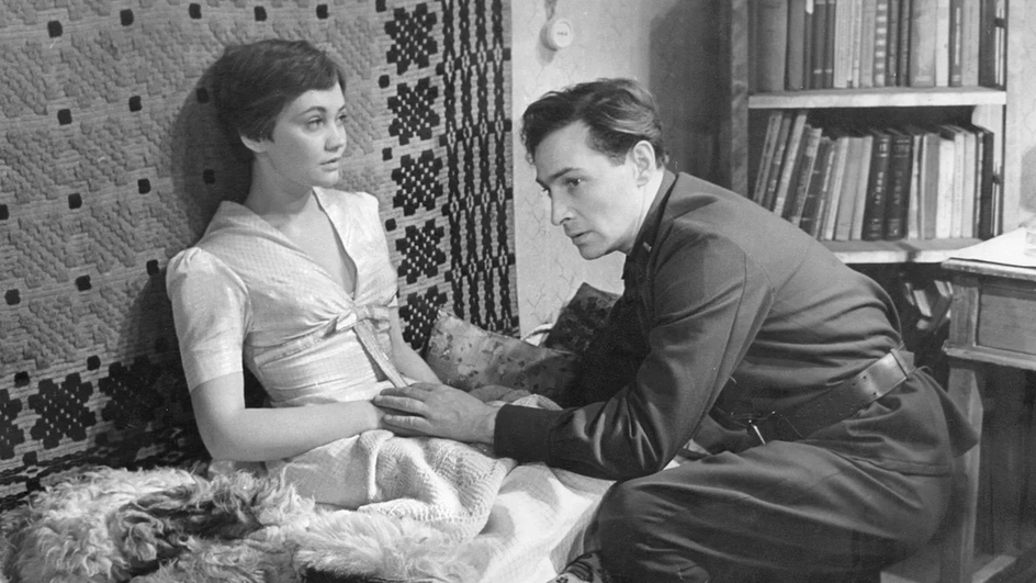 Лариса Лужина в фильме «На семи ветрах» Лариса Лужина в фильме «На семи ветрах»
