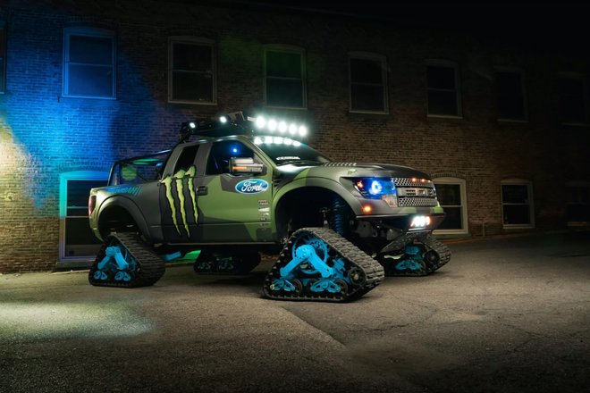 Ford F-150 RaptorTRAX