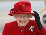 В стиле Энди Уорхола: любимые оттенки в нарядах королевы Елизаветы II