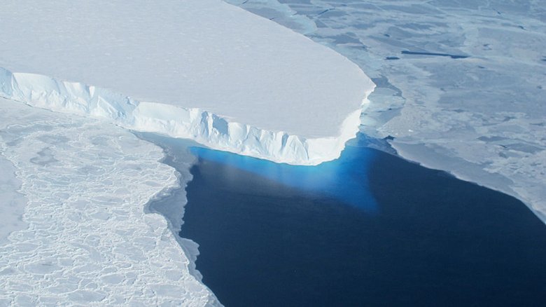 Ледник Туэйтса называют ледником Судного дня из-за быстрого движения и угрозы увеличения уровня Мирового океана. Фото: cnn.com