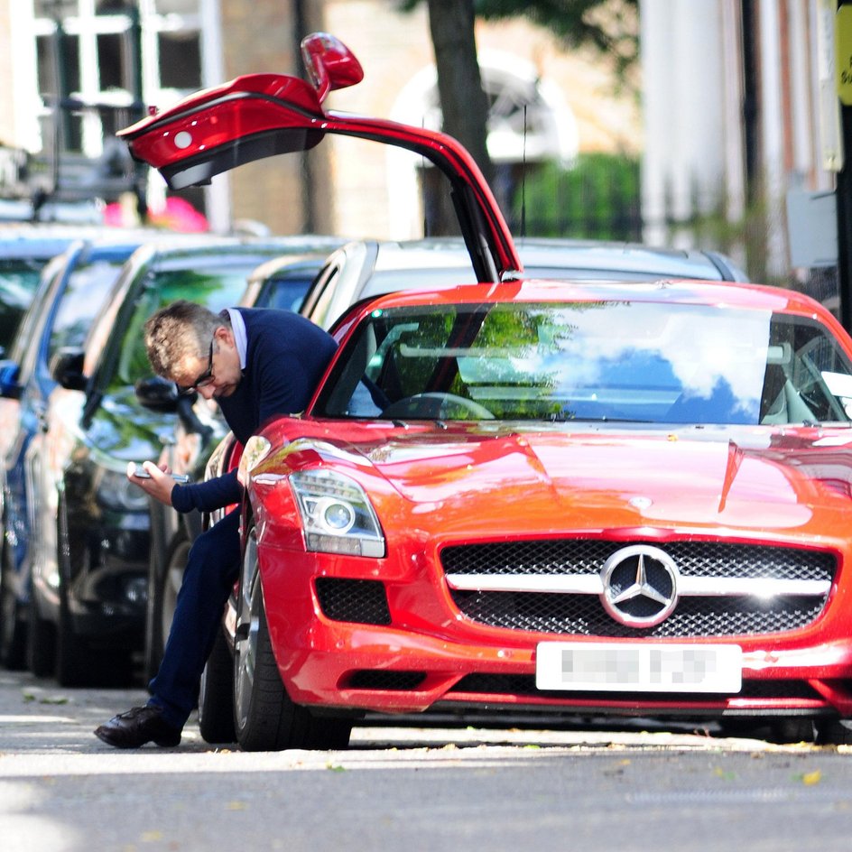 Mercedes-Benz SLS AMG Роуэна Аткинсона