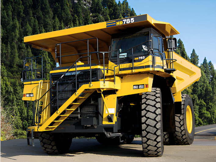 Карьерный самосвал Komatsu HD785 Карьерный самосвал Komatsu HD785