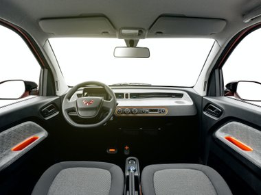 slide image for gallery: 26050 | Hong Guang Mini EV