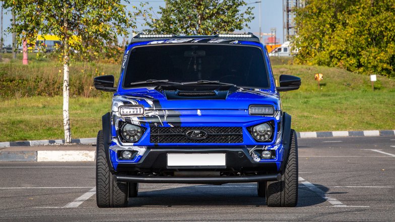 slide image for gallery: 27401 | Автомобиль класса люкс из обычной «Нивы»