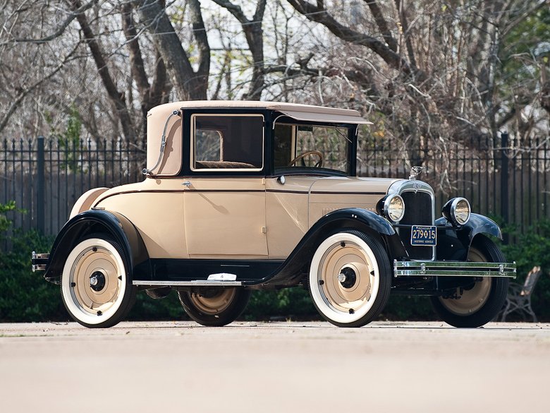 Невзрачному на вид Chevrolet Capitol по итогам 1927 года удалось обогнать по продажам Ford