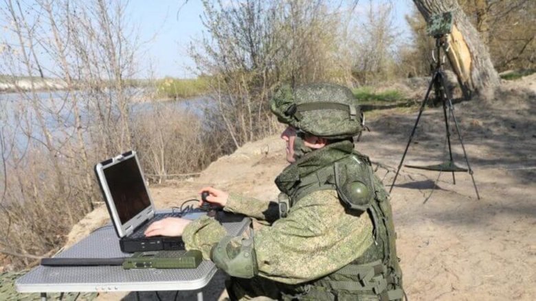 Российские военные тестируют специальный «закрытый» интернет в рамках учений. Фото: arms-expo.ru