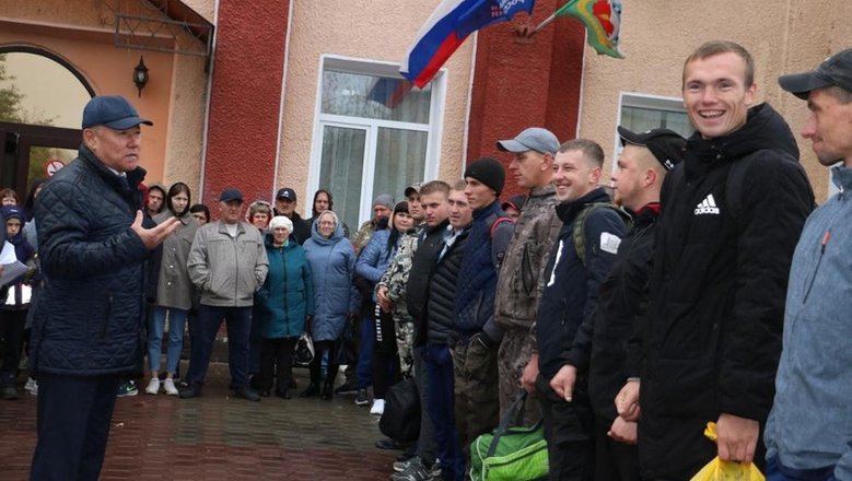 В Омской области в Любинском районе торжественно проводили