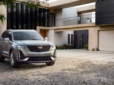 slide image for gallery: 24037 | Кроссовер Cadillac XT6