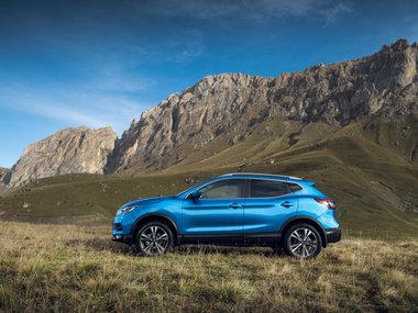 slide image for gallery: 26735 | Nissan Qashqai и X-Trail