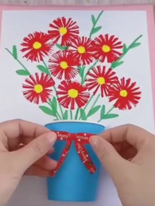 Скриншот видео (Сообщество «Детские поделки. Развитие детей»)