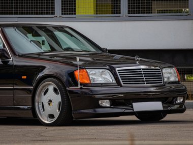 Mercedes-Benz W140