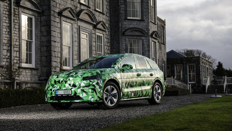 slide image for gallery: 26005 | Skoda Enyaq