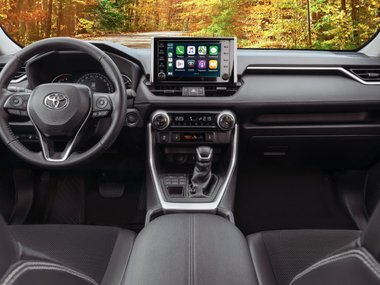 slide image for gallery: 28282 | Toyota RAV4