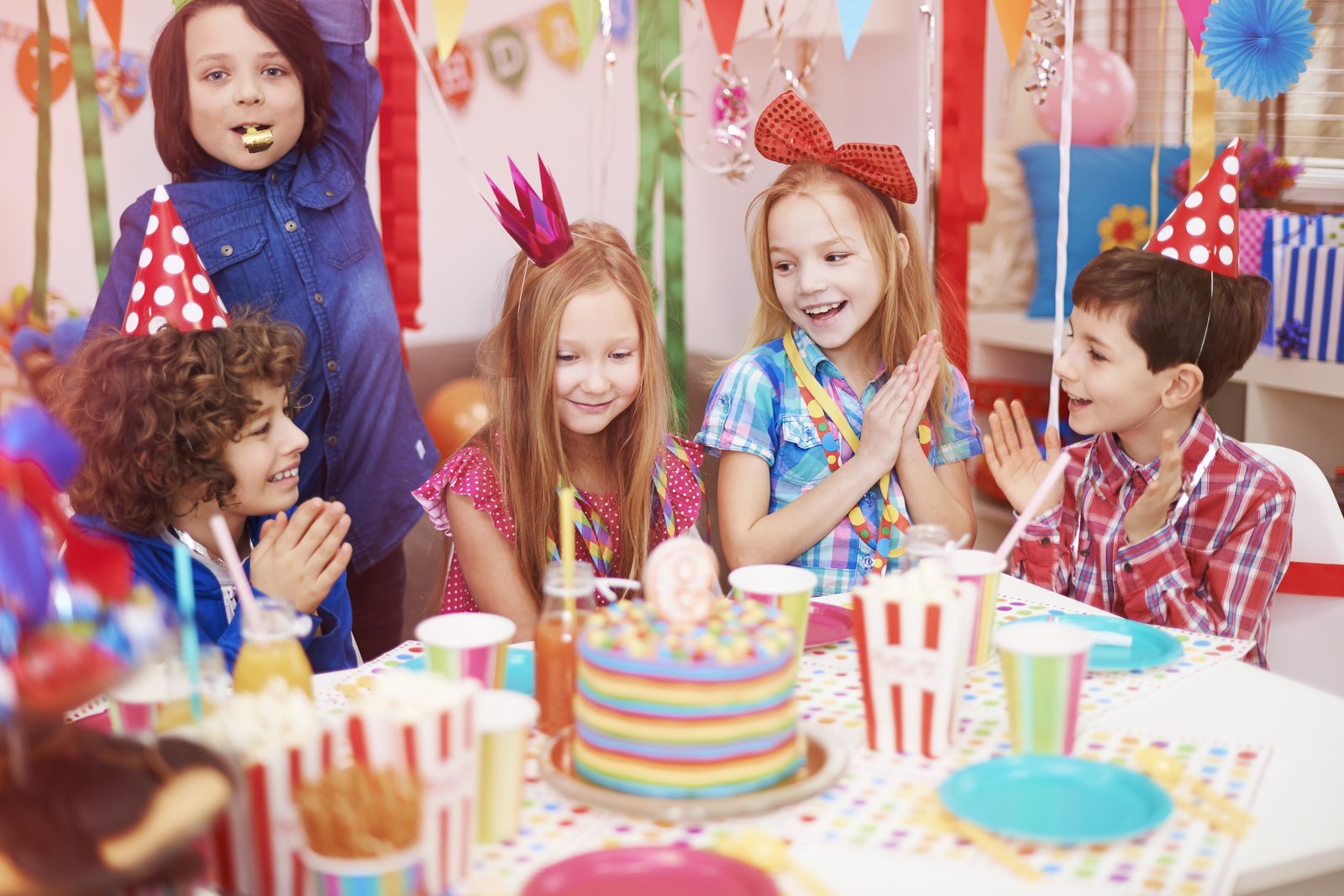 Каким должен быть детский стол на день рождения