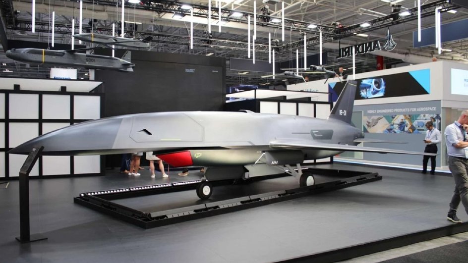 Anduril Industries представила автономный боевой дрон Fury на выставке в Ле-Бурже Anduril Industries представила автономный боевой дрон Fury на выставке в Ле-Бурже