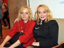Ирина Цывина с Марией Селянской, дочерью Евгения Евстигнеева Ирина Цывина с Марией Селянской, дочерью Евгения Евстигнеева
