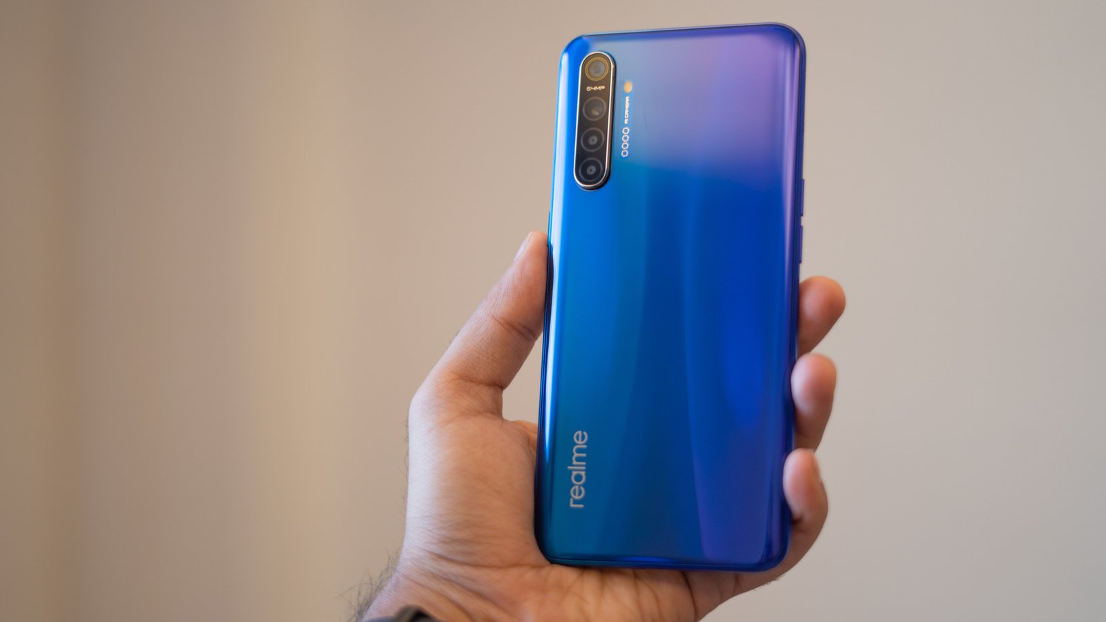 Realme XT: смартфон с 64-мегапиксельной камерой поступил в продажу по  невероятной цене - Hi-Tech Mail.ru