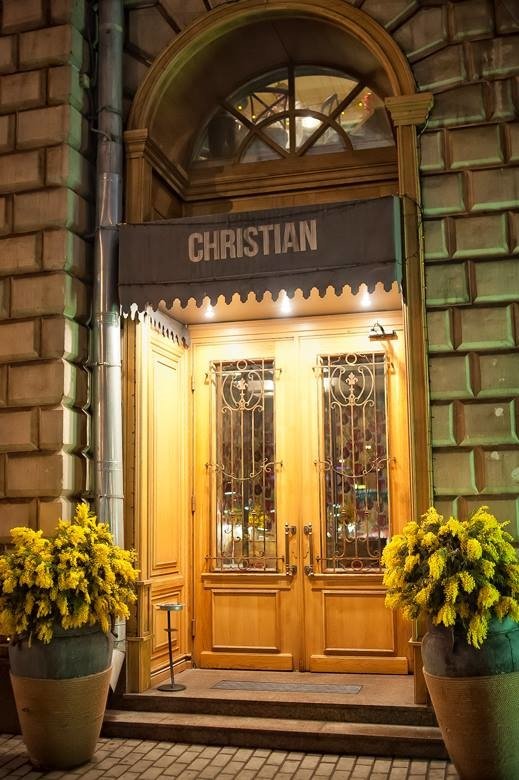 Именной ресторан тосканского шефа Кристиана Лоренцини — удачный пример во всех отношениях