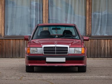 Mercedes-Benz 190E