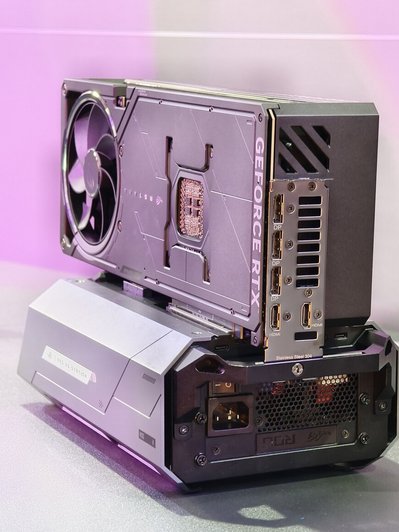 ROG XG Station 3 внешний вид ROG XG Station 3 внешний вид