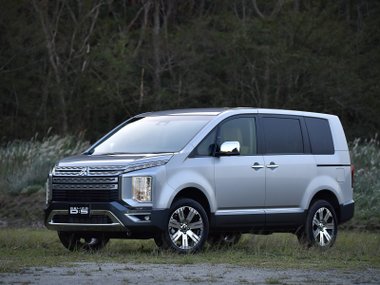 slide image for gallery: 23879 | Mitsubishi Delica D:5