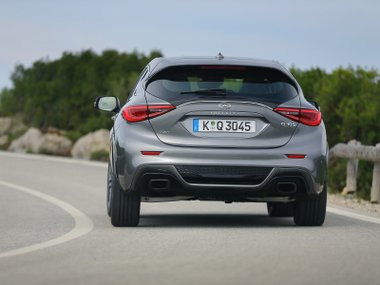 slide image for gallery: 19054 | Infiniti Q30 Sport