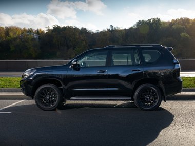 slide image for gallery: 26792 | Land Cruiser Prado