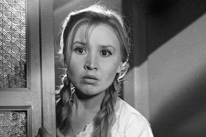 Екатерина Савинова в роли Фроси Бурлаковой в фильме «Приходите завтра»